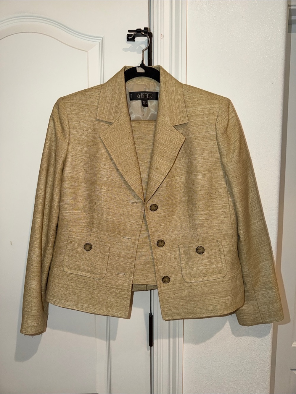 Kasper 100% silk Gold blazer and skirt suit set 10 petite